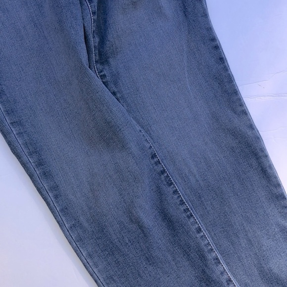 Levi’s size 30 slimming skinny jeans - Picture 10 of 10